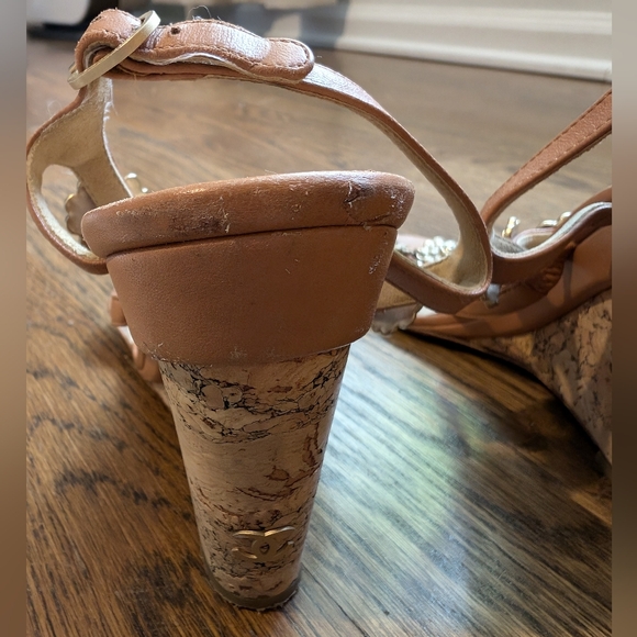 CHANEL Camellia Cork Wedge Sandals | Tan/Brown | Size 39 1/2 (Fits like US 7.5) - Picture 7 of 16